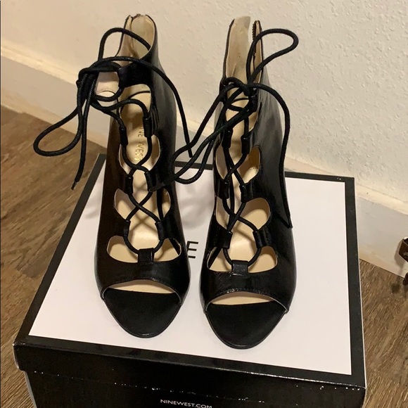 Nine West Shoes - Nine West tie up heels